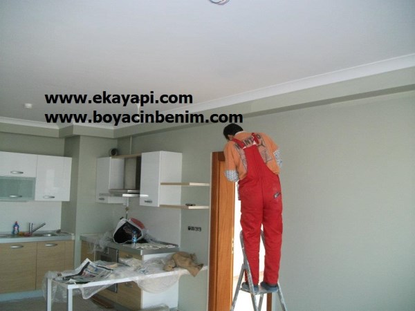 Boya işi Yapan Usta